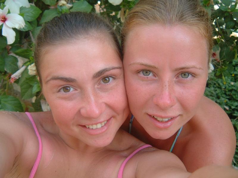 � � ���������