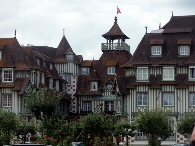 ������ (Deauville)