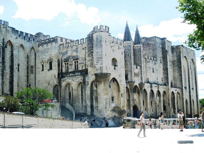 ����� ������� (Avignon)