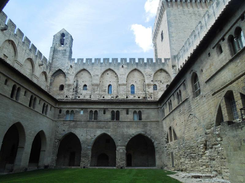����� ������� (Avignon)