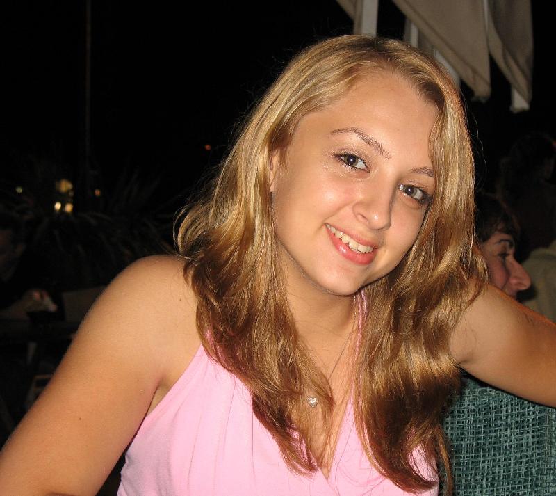 �����