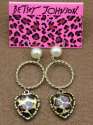 Leopard Heart Pearl stud Dangle
250 �.