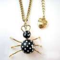 2011 BETSEY JOHNSON spots spider heart golden
Spider size: 2.2 *2.5cm ����:50 ��
380 �.