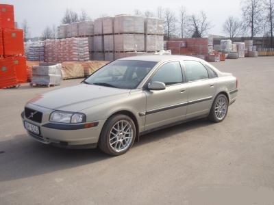 16cf87c4x989608c volvo1.JPG