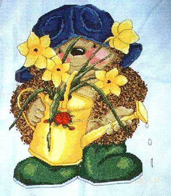 Ёжик с лейкой и нарциссами.jpg