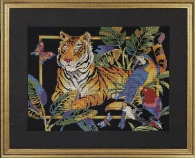 t_tiger_with_parrots_944.jpg